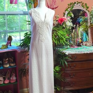 EUC Lilly Pulitzer long white dress, size M.